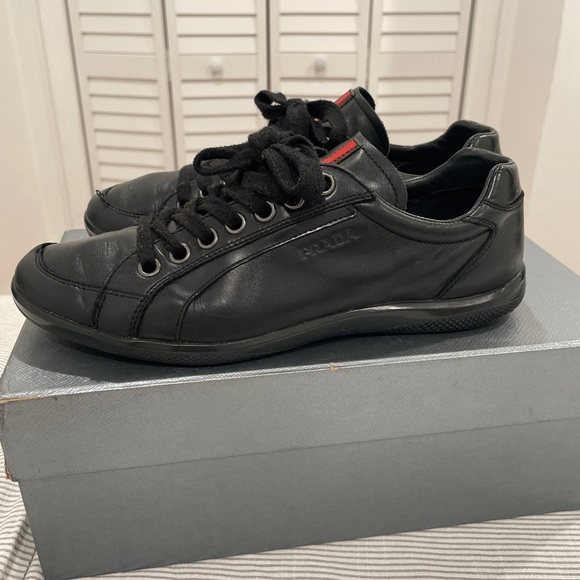 Prada Sneakers. Store for a few years. Size EU41 - US8 - UK7 - Picture 3 of 7